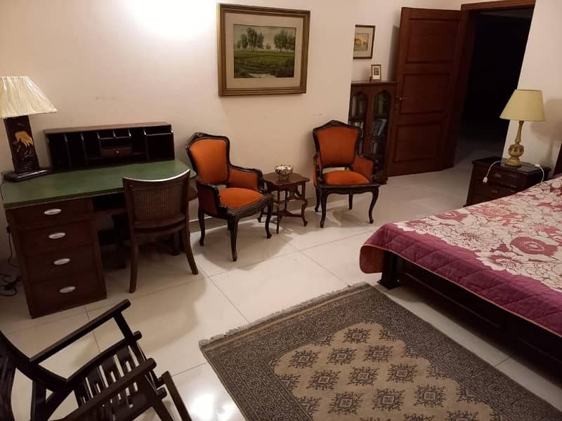 DHA Phase 8 ( EX Park View) 3 Bed Rooms Furnished Separate Gate Near to Airport 6