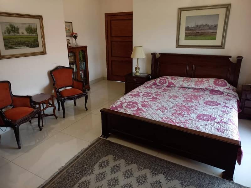 DHA Phase 8 ( EX Park View) 3 Bed Rooms Furnished Separate Gate Near to Airport 16