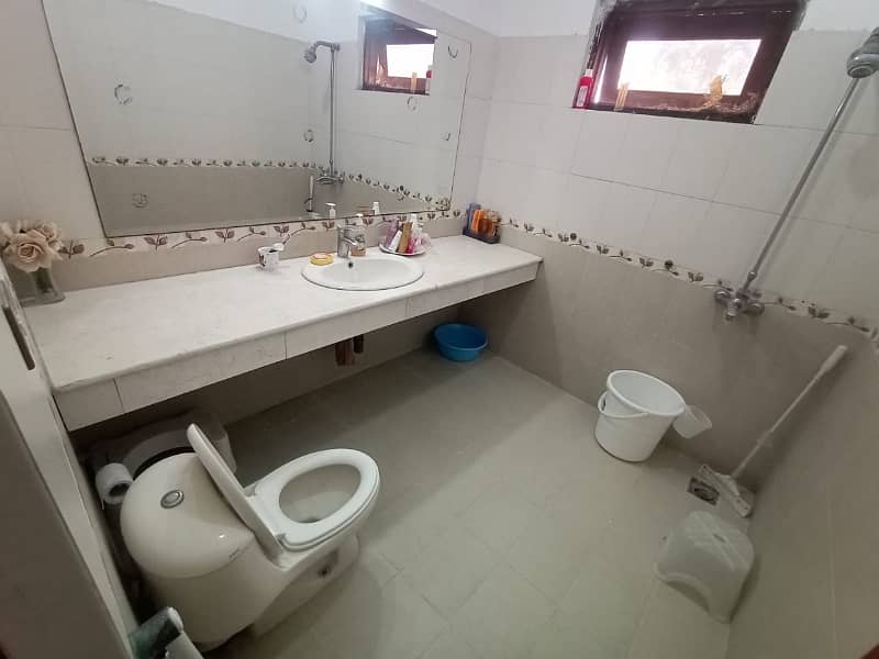 Phase 5 DHA One Kanal Furnished Upper Portion 3 Bed Rooms Short Time For Rent 14