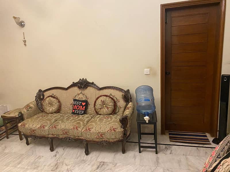 Defence dha phase 6 rahat commercial fully furnished banglow 1 bedroom available for rent 3