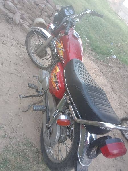 Honda 125 condition used with out number plat enjoin all ok 3