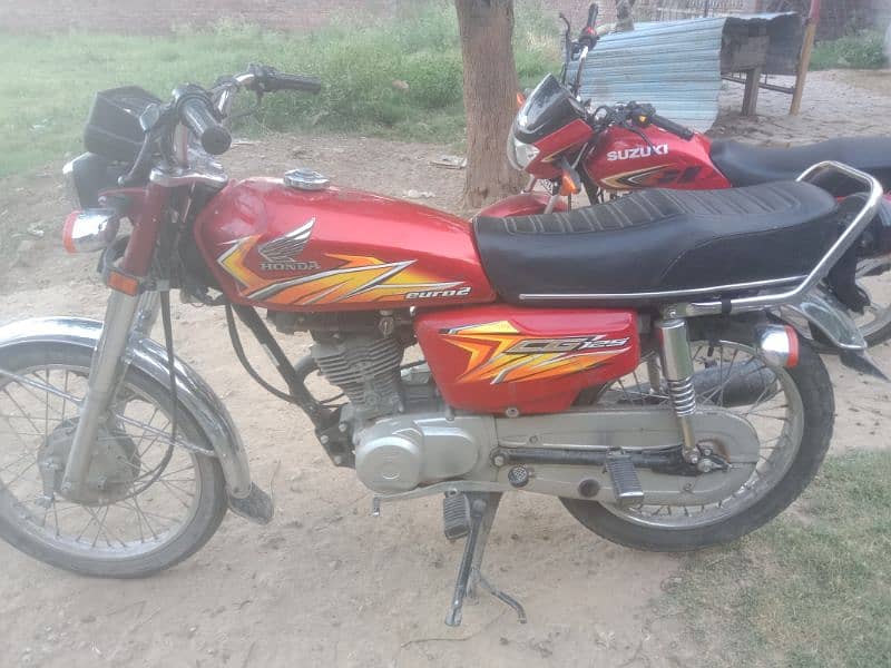 Honda 125 condition used with out number plat enjoin all ok 8