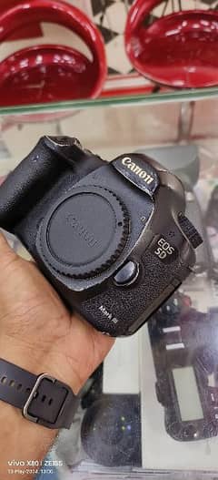 Canon 5D Mark iii shutter Count 18700 fixed Price
