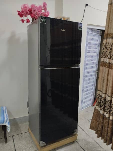 Haire refregerator E series for sale in very good condition 1
