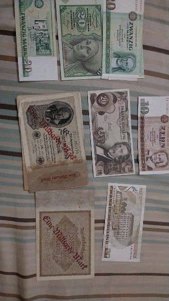 old is gold old and new Indian Bank currency notes 17
