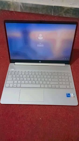 HP notebook i-5 11th generation in new condition. 9
