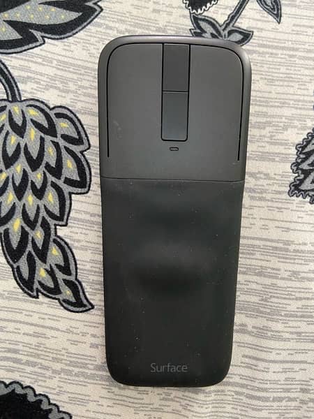 Microsoft Surface Arc 1 & 2 (wireless) Mouse 2