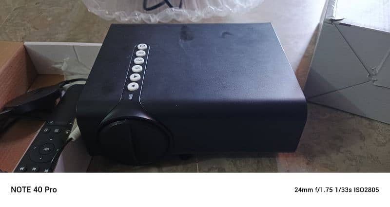 led projector brand new 3