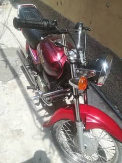 bike for sale or exchange possible with honda 125