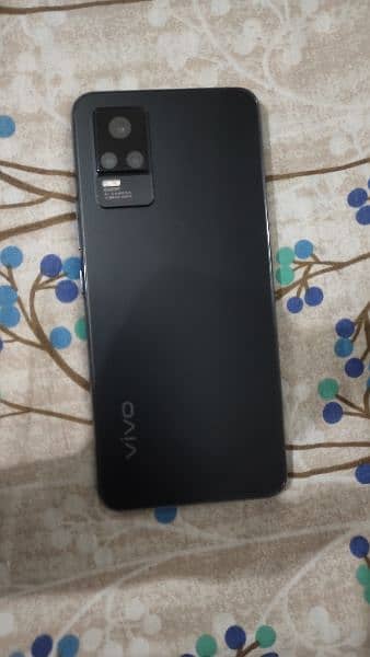 vivo v21e 8+4 Ram 128gb 9.5 by 10 neat and clean. 6
