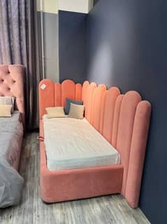 Bed Set Classic Design