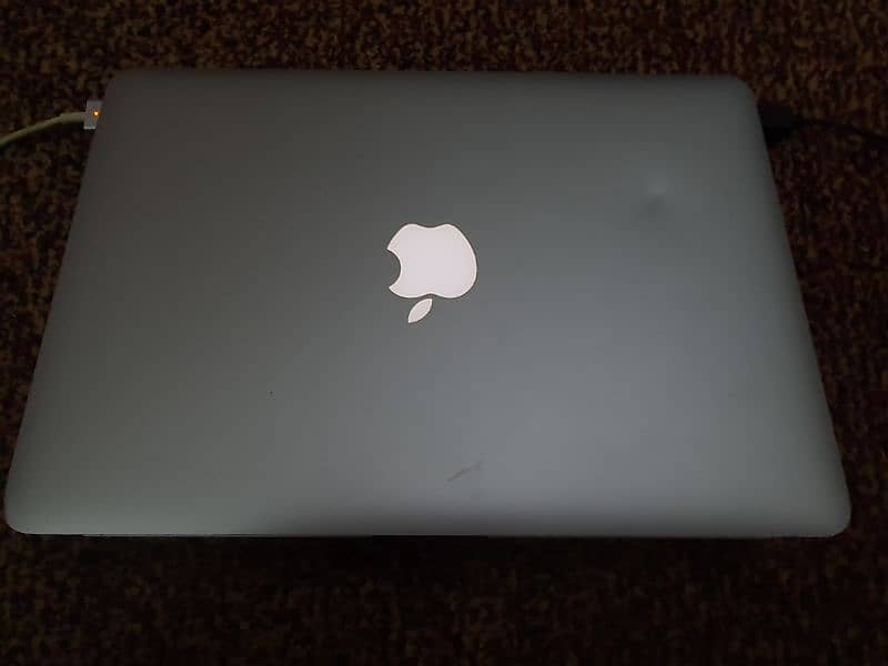 Apple Macbook Pro 2014 model Core i5 for sell,Ram 16Gb,ROM 256GB 1