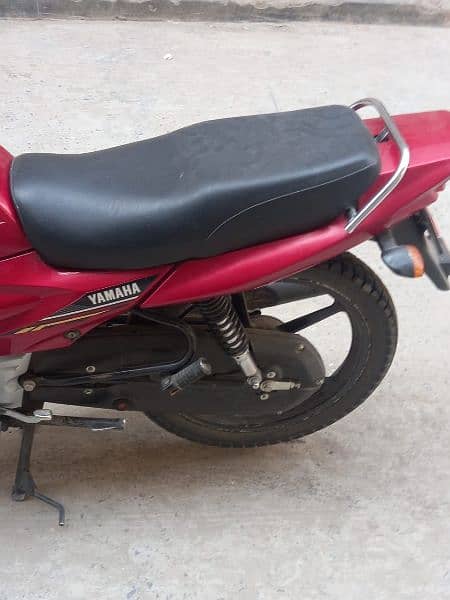 Yamaha ybr125Z-DX for sell lush condition 0/3/1/8/4/4/1/0/9/4/5 2