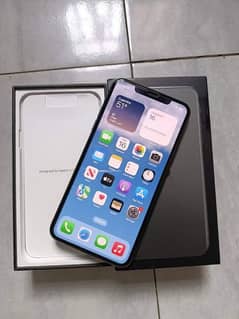 iPhone 11 Pro Max 256 GB with full box