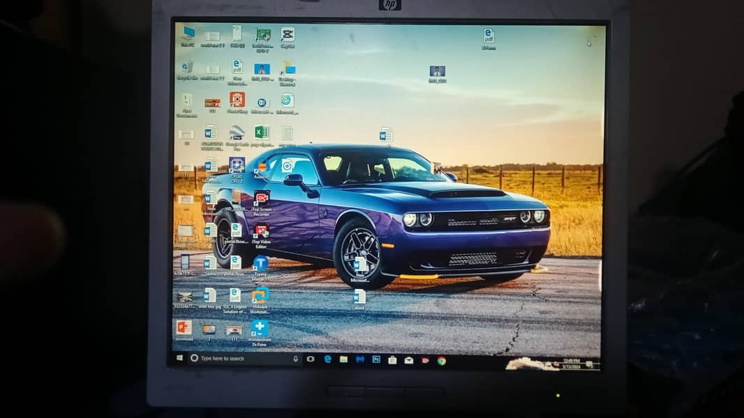 Dell Vostro 260 i3 2nd with GPU and LCD 9