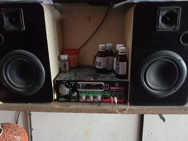 speakers with amplifier 0