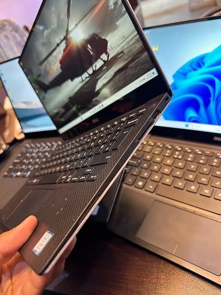 XPS Ci7 8th Gen/16 DDR4/512 SSD/4k Touch/4hour/Read AD 19