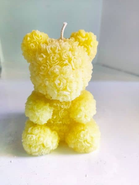 Bear candle 2