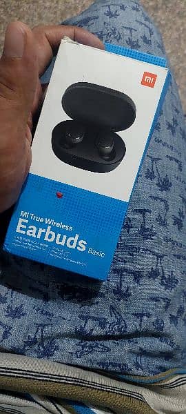 mi xiomi earbuds new in condition 2