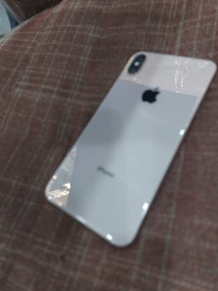 Iphone XS Max 256GB PTA Approved 4