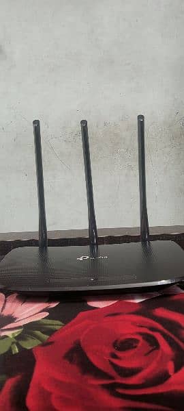 TP-LINK - TL-WR940N | 450Mbps Wireless N Router - Black - 3 Antennas 2