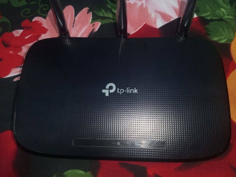 TP-LINK - TL-WR940N | 450Mbps Wireless N Router - Black - 3 Antennas 3