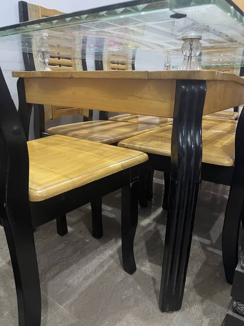 6 seater Dinning Table 3