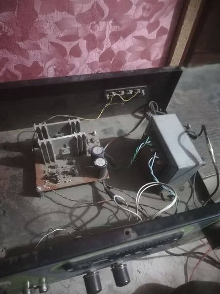 speaker and amplifier 1