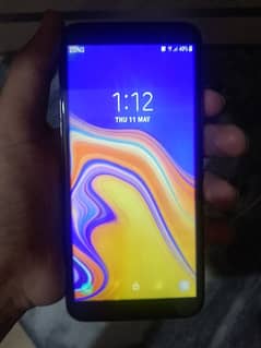 Samsung j4 core 16 gb with original box and charger