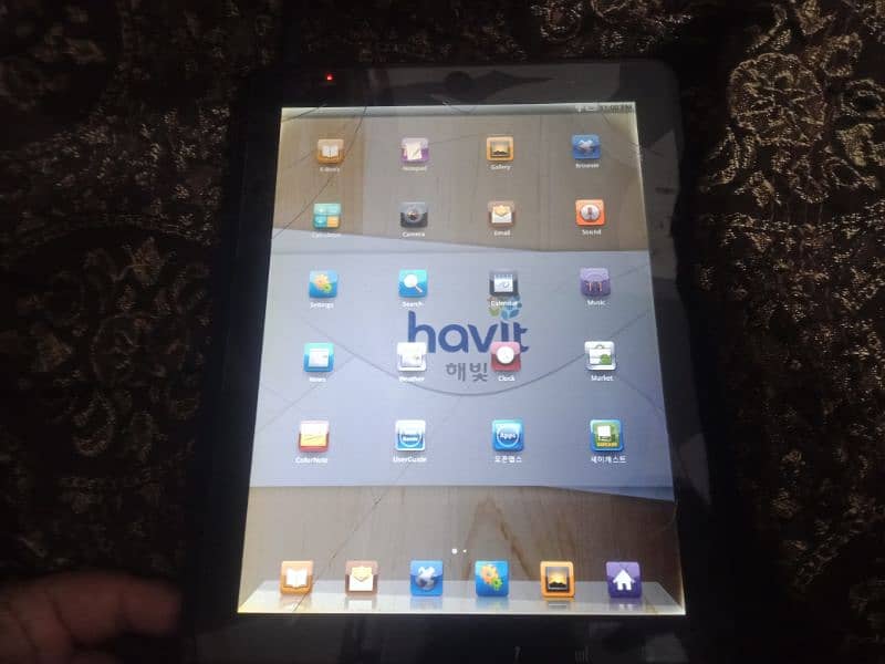 Tablet for sale direct on with charger 7