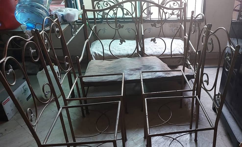 Rod Iron 5 Seat Sofa and 4 Chairs 4
