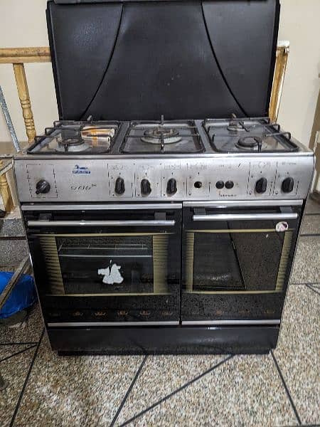 Oven with Gas 5 flames 6