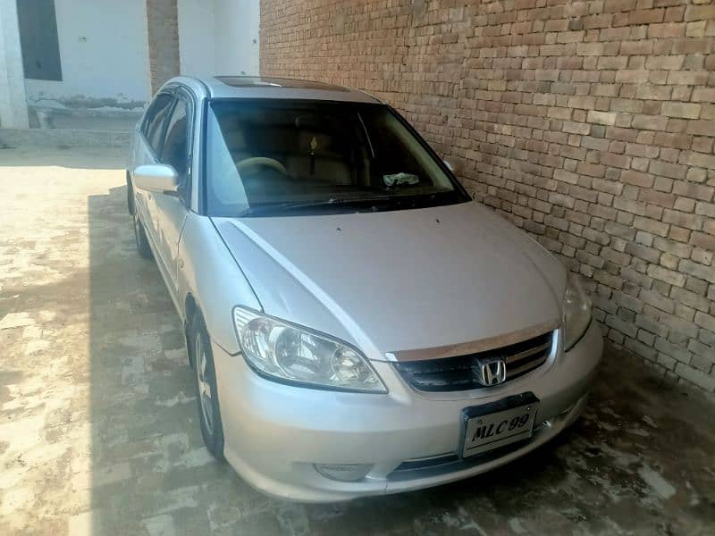 Honda civic 2004 in outstanding condition 0