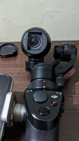 DJI OSMO + Gimbal Camera review Description read 6