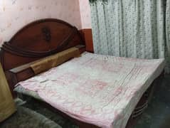 bed and almari