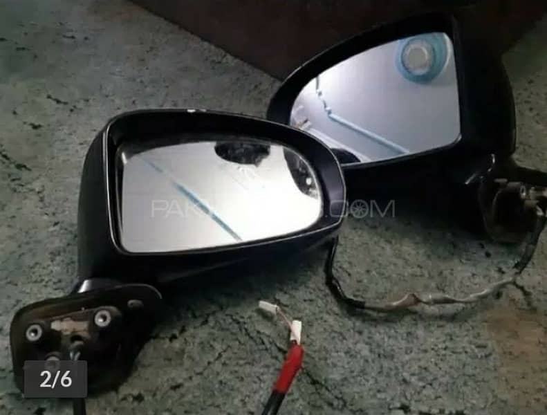 new mirrors up for sell urgent brand new mirror of prius 1