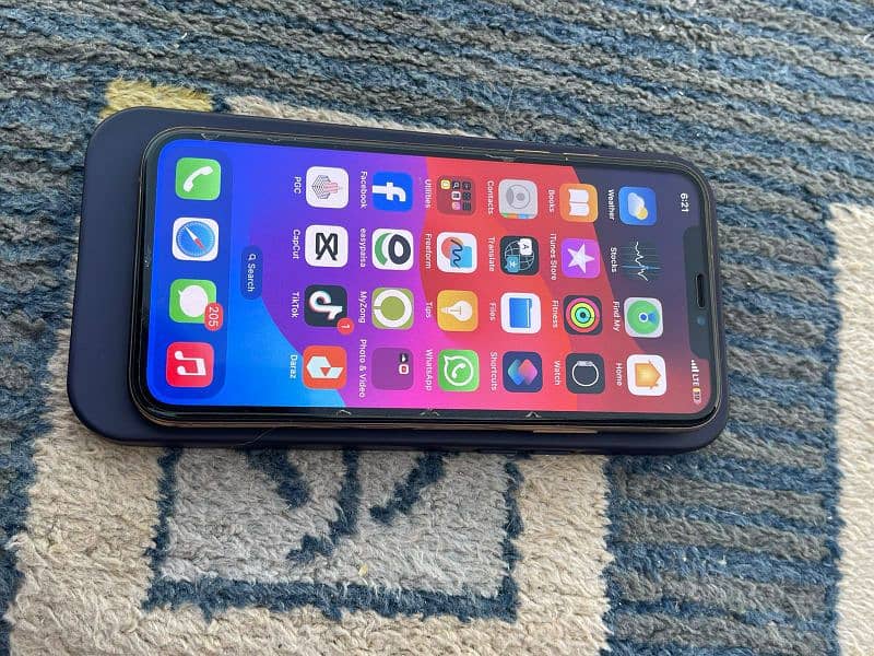Iphone xs for sale 4