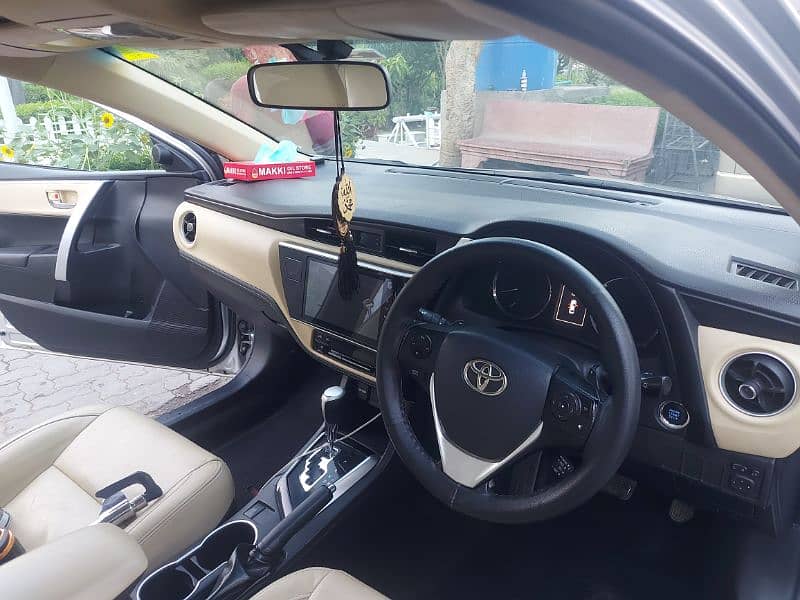 Toyota Corolla Altis Grande 1.8 2018 Model 8