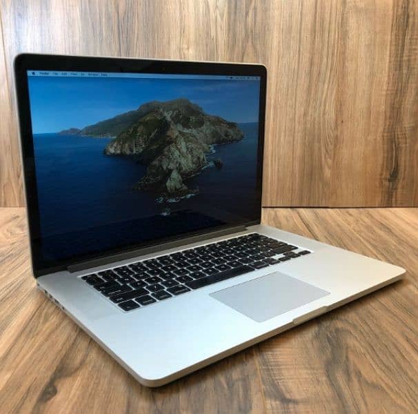 apple MacBook pro 1