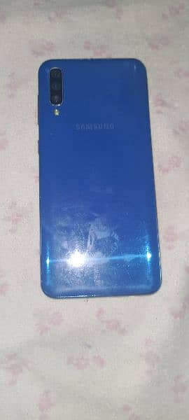 Samsung a50 1