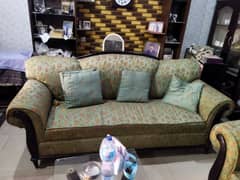 Almost New 5 Seater Sofa