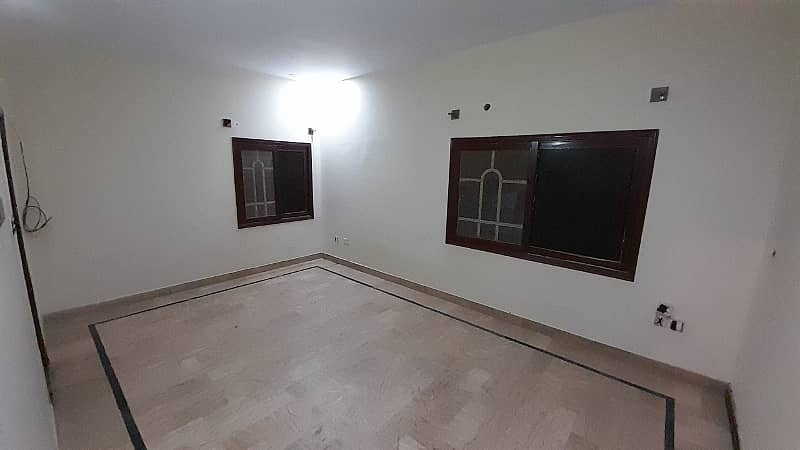 portion available for Rent In Safura 3