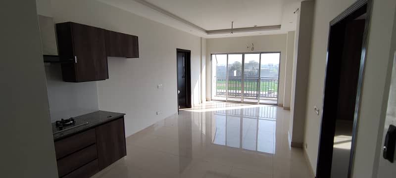 Two Bed Spacious Apartment Is Available 6