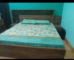 King Size Bed with matress
Two Side Tables
Dressing Table. 0