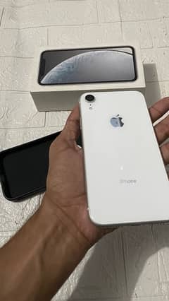 iPhone XR 64 GB Single Physical Sim Approved