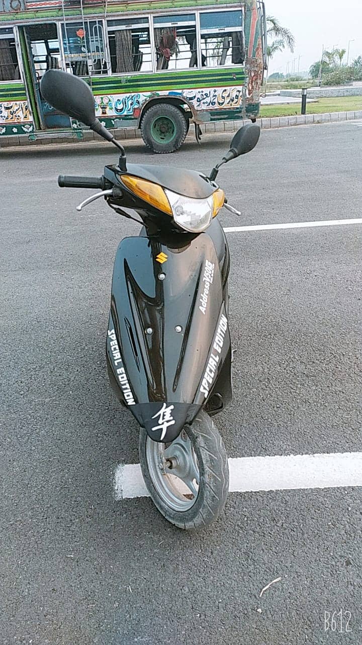 Japani scotti Suzuki motor bike 50cc 2