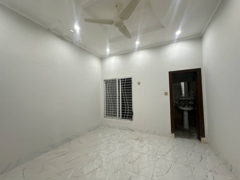 8 Marla New Lower Portion Available For rent In Sunfort defence villas Sialkot 1