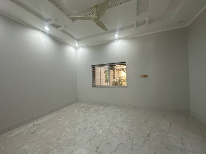 8 Marla New Lower Portion Available For rent In Sunfort defence villas Sialkot 3