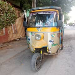 6 seater Tez Raftar CNG Rickshaw.
