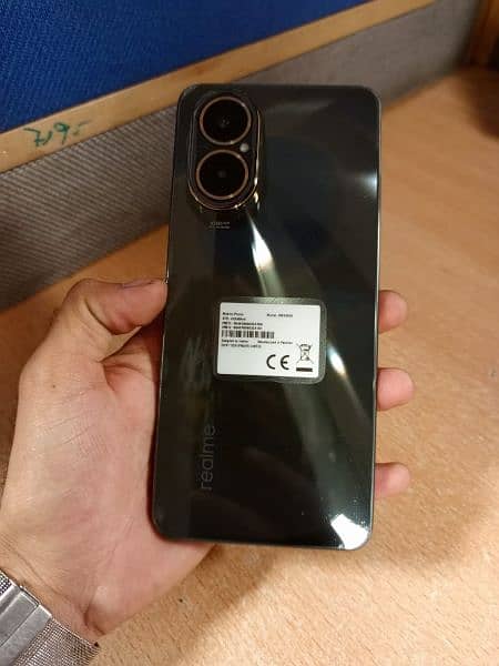 Realme C67 0